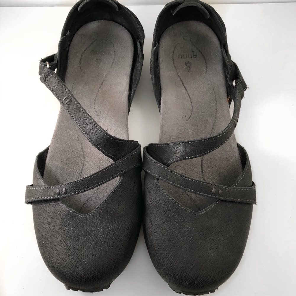 Ahnu | Tullia Black Leather Ballet Flats Size 9